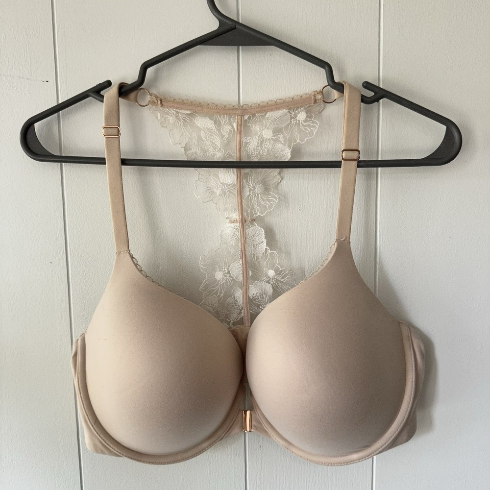 Victoria's Secret Body by Victoria Lace Racerback Bra 36DD Nude Front Clasp